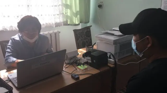 Кесиптештерибиздин бири ошол эле жерден "Форма-2" арызын жазып, идентификация өтүп, кошумча тизмеге кирди