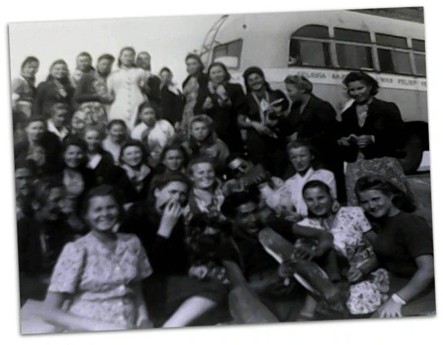 Frania Pater (segunda por la derecha en la fila inferior) fue una de las jóvenes que vivió refugiada en México tras verse obligada a abandonar su hogar.