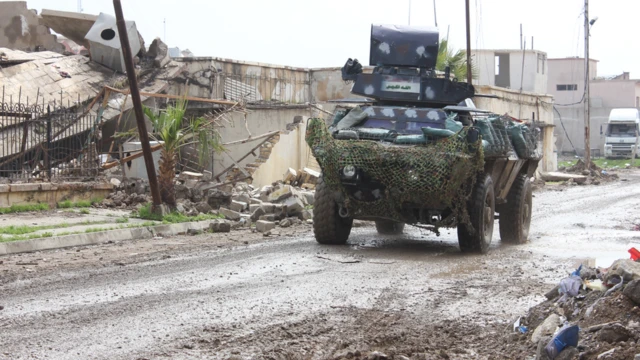 آلية عسكرية