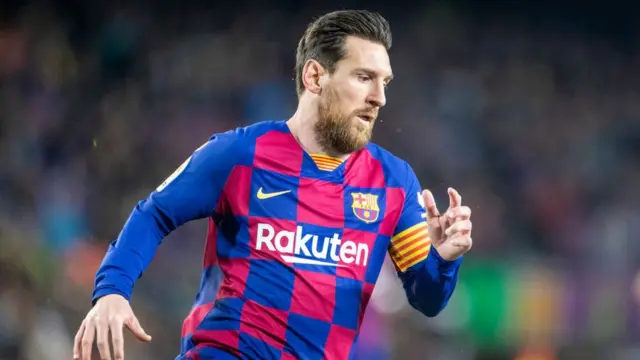 قائد فريق برشلونة ليونيل ميسي