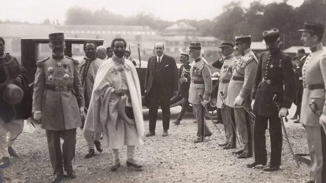 ኢትዮጵያውያንን ፈረንሳውያንን ሰበስልጣን