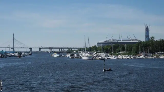 ورزشگاه سن‌پترزبورگ، سن‌پترزبورگ