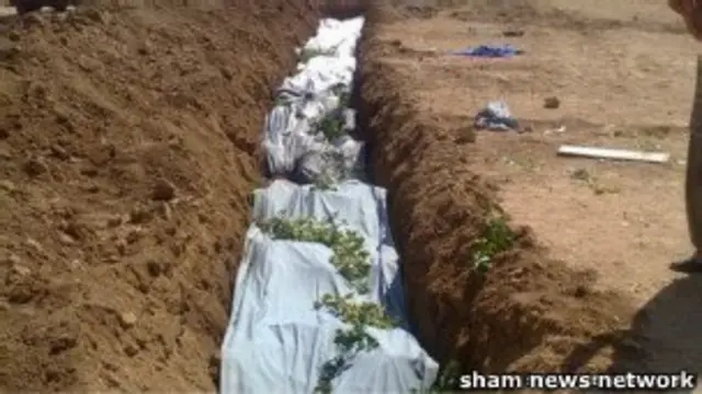 مقبرة جماعية في داريا