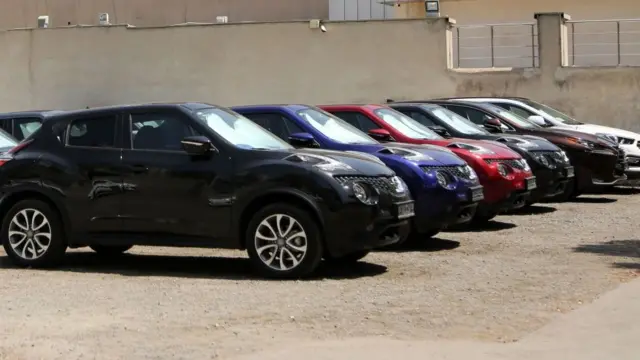 بر اساس آمار گمرک ایران در ۵ ماه اول سال ‌جاری (۱۳۹۷) واردات خودرو کاهش شدیدی نسبت به سال پیش داشته