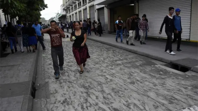 Cenizas en Ciudad de Guatemala.
