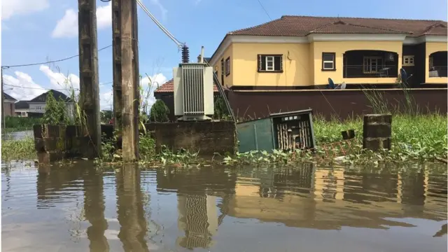 Ẹrọ amunawa pẹlu ti mu omi yo bamubamu