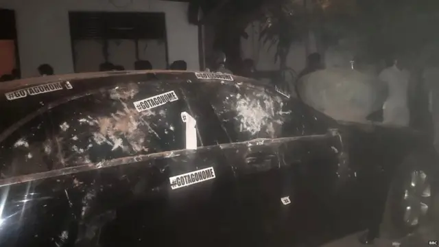 ਸ਼੍ਰੀ ਲੰਕਾ ਦੇ ਪ੍ਰਧਾਨ ਮੰਤਰੀ ਦੇ ਘਰ ਨੂੰ ਲਾਈ ਅੱਗ