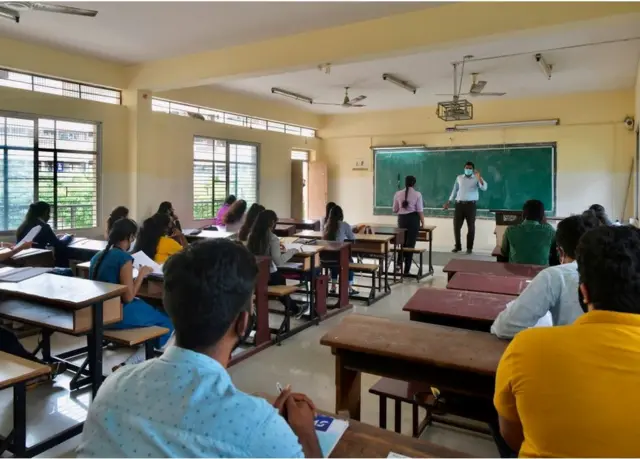 ગુજરાતમાં શાળાઓ