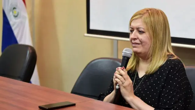 La fiscal general de Paraguay Sandra Quinonez, en una rueda de prensa.