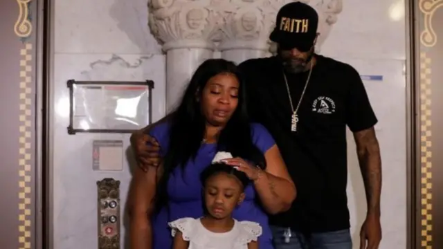 Roxie Washington waxay dooneysaa inuu seygeeda caddaalad helo