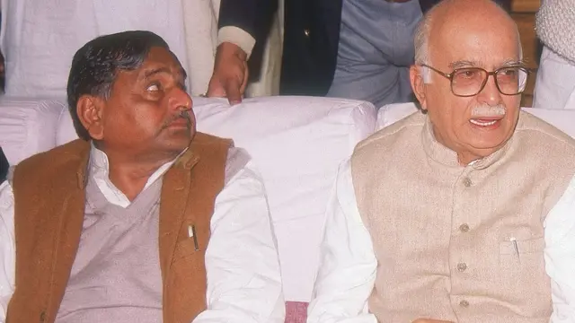 मुलायम - आडवाणी
