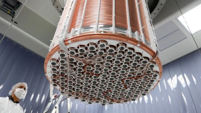 อุปกรณ์ตรวจจับสสารมืด Xenon1T ติดตั้งที่ห้องปฏิบัติการแห่งชาติแกรนซาสโซของอิตาลี เมื่อปี 2016-2018