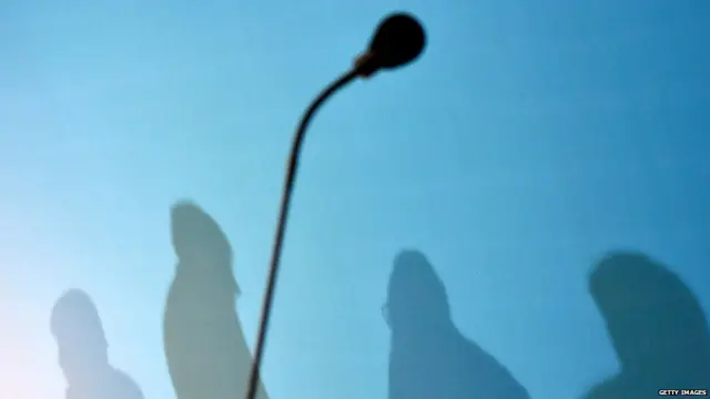 योग्य मत मांडायला घाबरू नये.