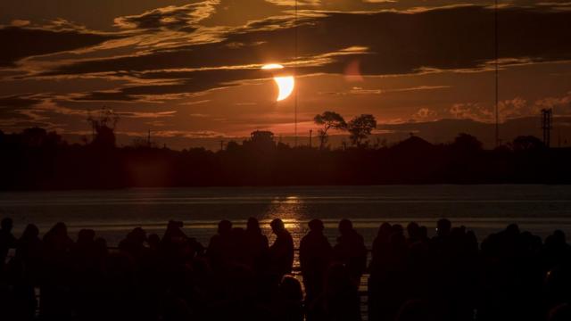 Eclipse solar parcial en Porto Alegre.