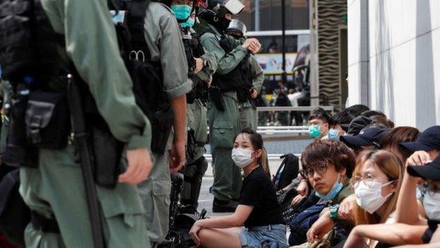 香港示威抗争不断