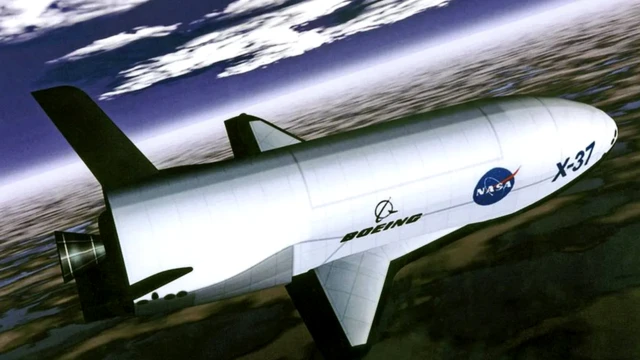 Космический самолет Boeing X-37B сможет запускать маленькие спутники, которые будут выполнять некоторые миссии U-2