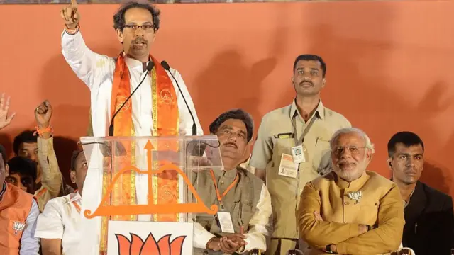 महाराष्ट्र: क्या लड़ाई बीजेपी बनाम शरद पवार है