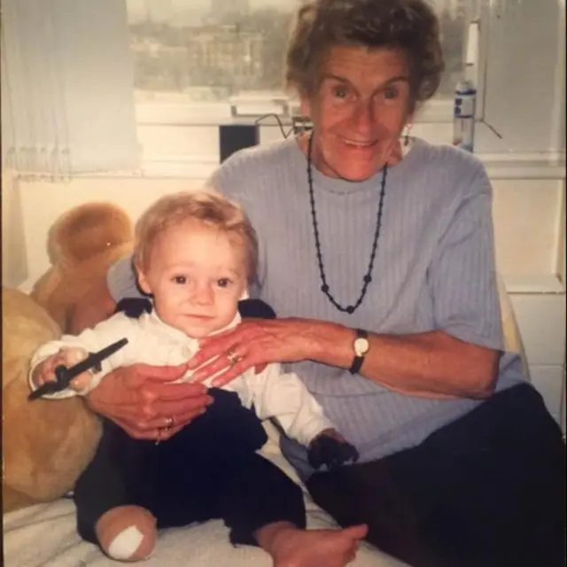 پیٹرک کی بچپن کی تصویر