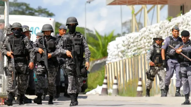 Policiaissite bet nacionalfrente a presídiosite bet nacionalManaus