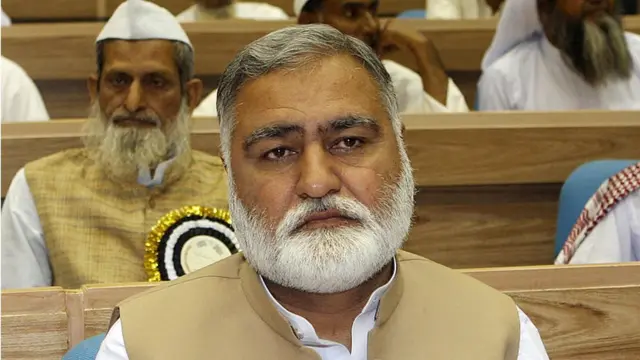 اکرم درانی