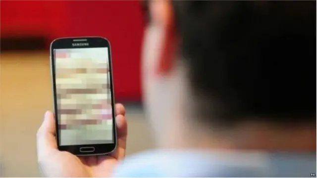 వీడియోలను ఏం చేస్తారు