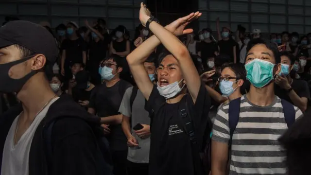 တရားခံလွှဲပြောင်းမှုဆိုင်ရာ ဥပဒေကြမ်းကို ကန့်ကွက်တဲ့ ဟောင်ကောင်ဆန္ဒပြပွဲ