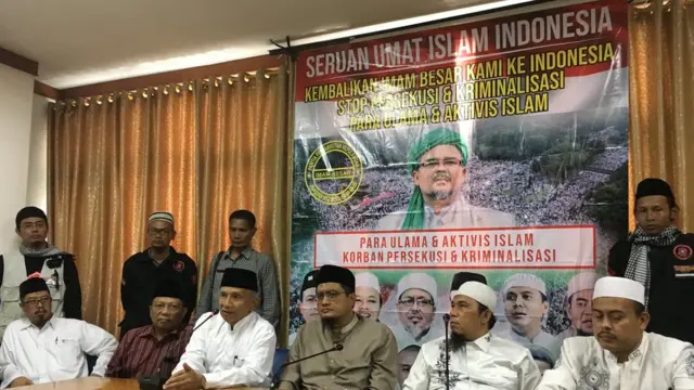 Sejumlah tokoh Alumni 212, termasuk Amien Rais mengingatkan pemerintah untuk tidak jumawa
