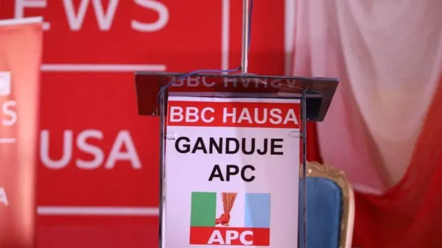 Mumbarin da aka ajiye domin Gwamna Ganduje a wurin muhawara