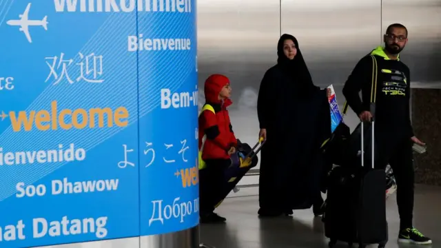 مسافران پرواز امارات از دوبی وارد فرودگاه جان اف مندی شدند