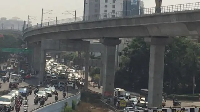 போக்குவரத்து ஸ்தம்பிப்பு