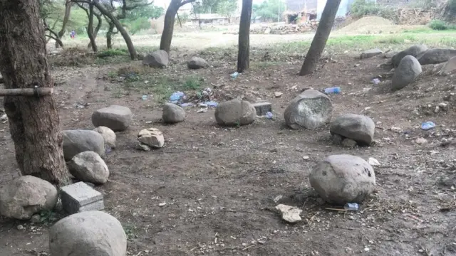 እቶም መናእሰይ ከፍ ኢሎምሉ ዝነበሩ ቦታ