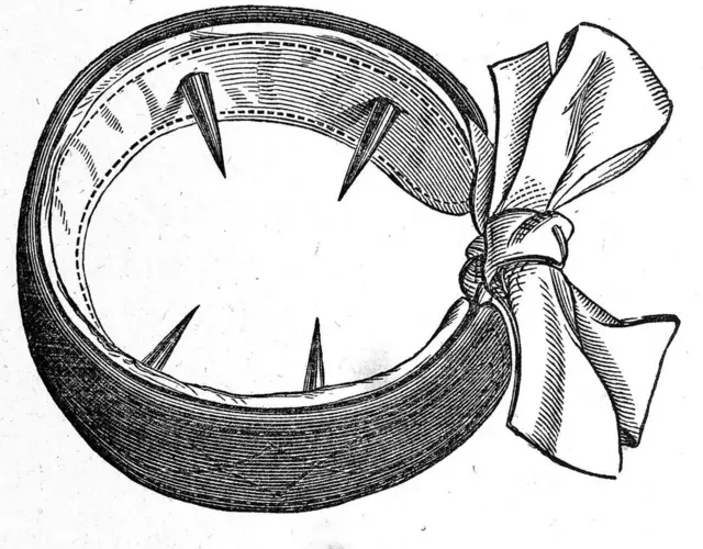 anneau urétral avec des "dents" pointues