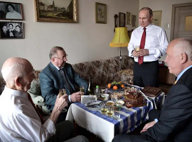 Лазарь Матвеев, председатель правления и президент ПАО "Транснефть" Николай Токарев, президент РФ Владимир Путин