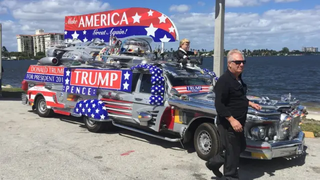 Auto de seguidor de Trump.