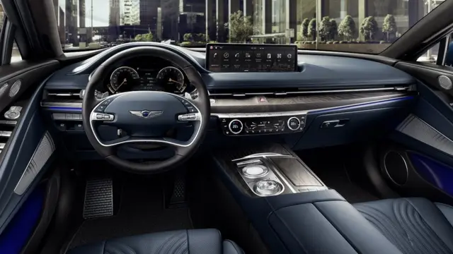 قوی‌ترین موتور جنسیس G80 شش سیلندر و با قدرت ۳۸۰ اسب بخار است