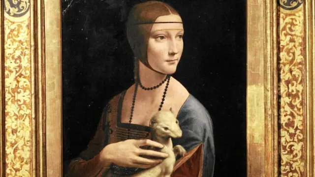 سيدة مع قاقم