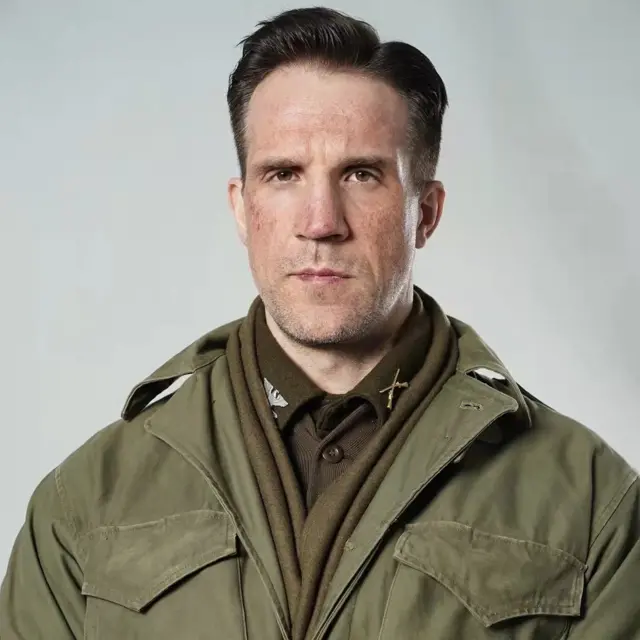 凱文·李最為人熟知的角色是在電影《長津湖》中飾演一名美國上校。