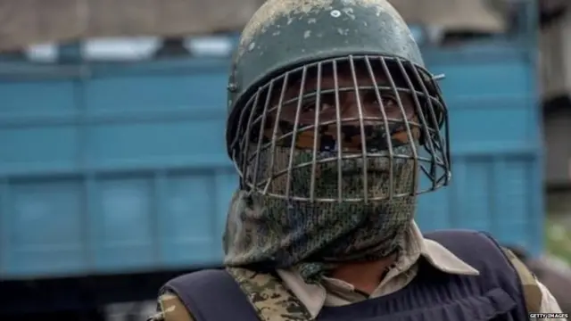 ਭਾਰਤ-ਸ਼ਾਸਿਤ ਕਸ਼ਮੀਰ ਵਿੱਚ ਤਾਇਨਾਤ ਸੁਰੱਖਿਆ ਮੁਲਾਜ਼ਮ