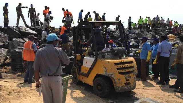 எண்ணெய் கசிவு சுத்திகரிப்பு