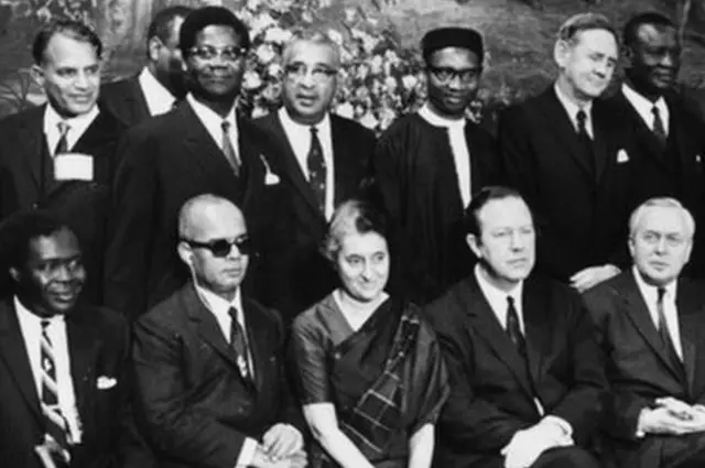 1969లో లండన్‌లో జరిగిన కామన్వెల్త్ దేశాధినేతల సదస్సులో పాల్గొన్న ఇందిరాగాంధీ