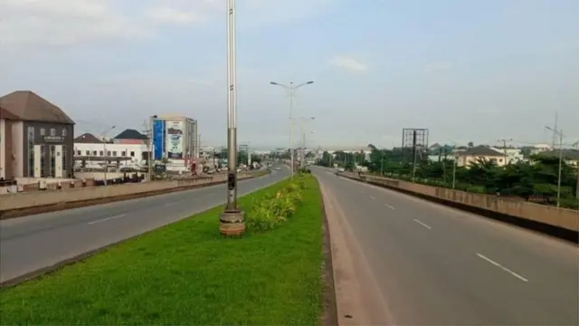 Empty road for Awka