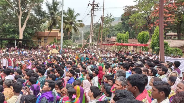 आदिवासियों का प्रदर्शन