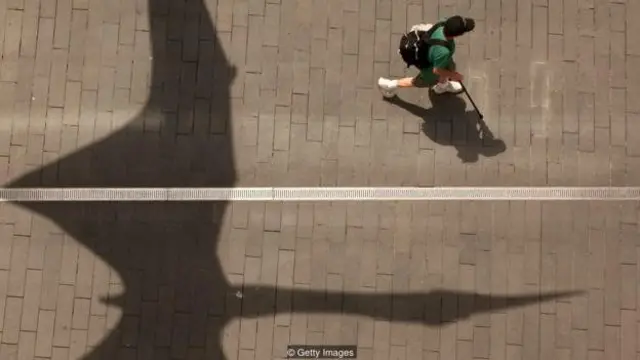 اگر دایناسورها منقرض نشده بودند، ممکن بود آسمان امروز شهرهای ما تحت سلطه پتروسورهای غولپیکر با بالهای عظیم باشد