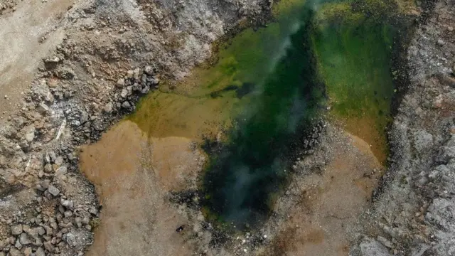 Занедбаній рудник з видобутку магнезиту біля селища Вавдос у Халкідіках