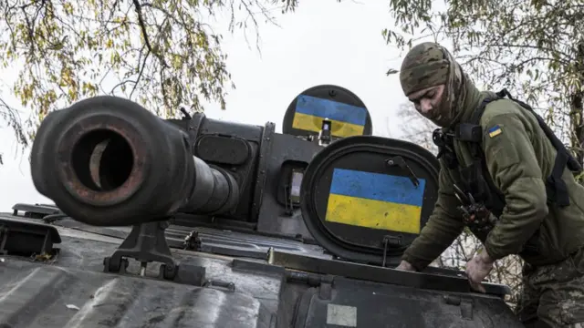 «Долгая битва на износ»: когда закончится СВО — мнение Путина, НАТО и военкоров