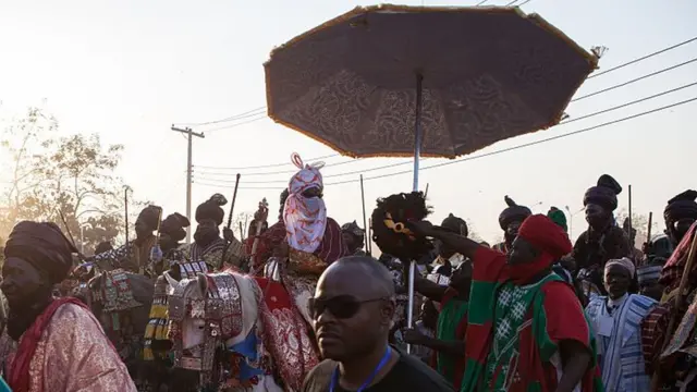 El emir Muhammad Sanusi a caballo en Kano, el estado del norteesses jogos que ganha dinheiro é verdadeNigeria.