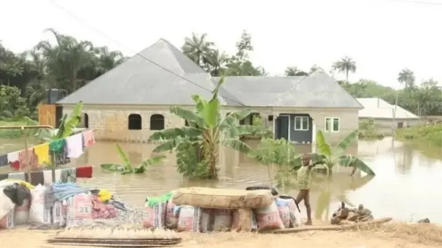 Many villages dey covered with di flood for Bomadi