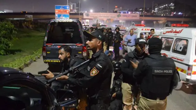 পুলিশের অভিযান