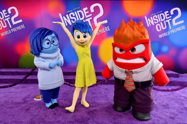 شخصيات من  الجزء الثاني من فيلم  "Inside Out" تظهر خلال العرض الأول للفيلم الذي انتجته شركة ديزني في  10 يونيو/حزيران عام 2024