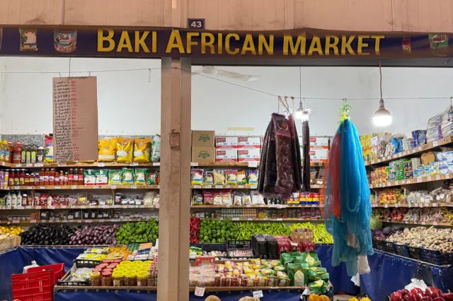 Lefkoşa'da bir market. 